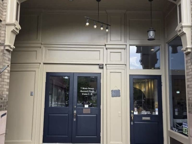 Historic building entrance repaint